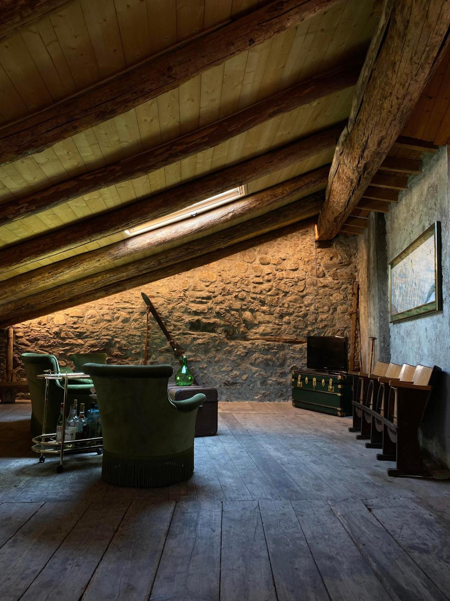 Casa Nel Centro Storico Di Borno Villa Exterior foto